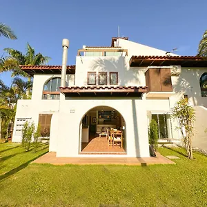 Ap/casa Com Jardim Em Na Beira Da Apartamento
